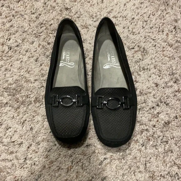 Aerosols Shoes - Picture 1 of 5